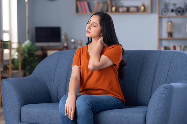 neck pain causes and home remedies